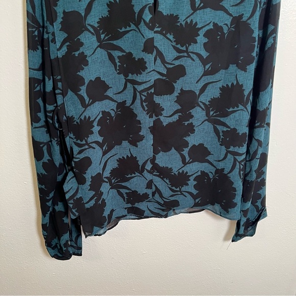 Forever 21 Contemporary Blouse Green Black Floral Wrap Side S - Picture 8 of 9